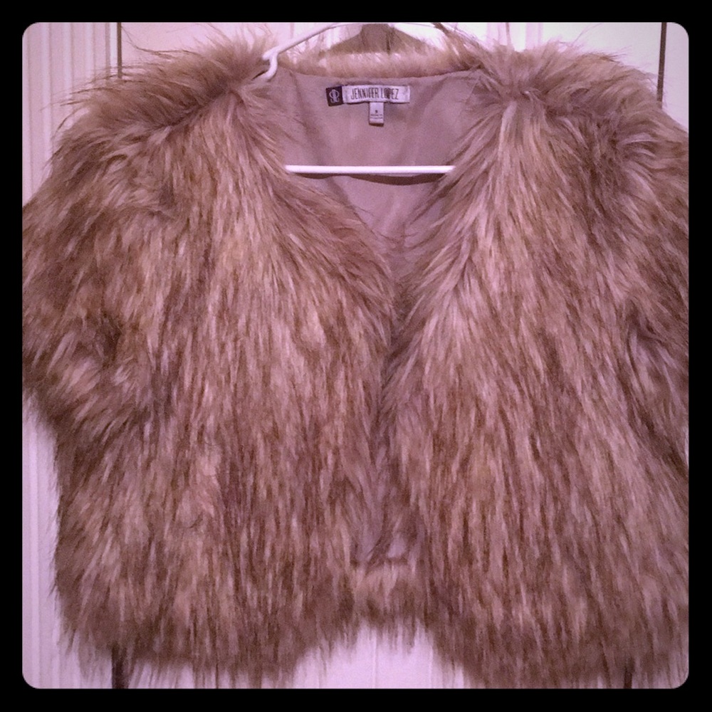 Jennifer Lopez faux fur vest